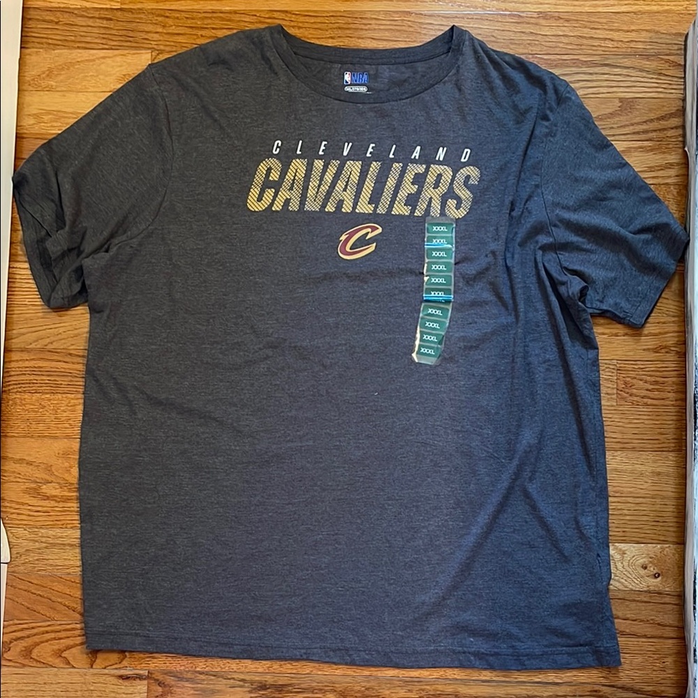 NWT NBA Cleveland Cavaliers Gray Short Sleeve Shirt